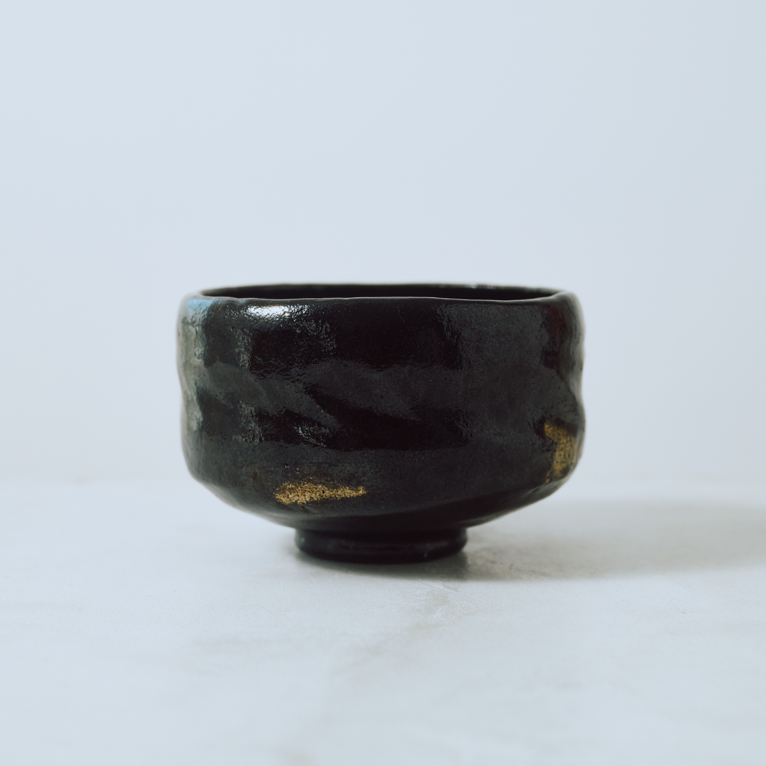 黒楽茶碗 Kuro Raku Matcha Bowl - Handcrafted in Kyoto (黒楽茶碗